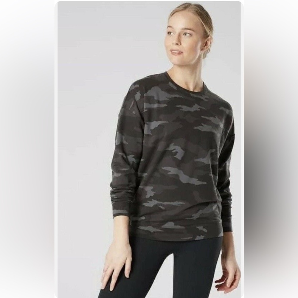 Athleta Studio to Street Camo Swestshirt
